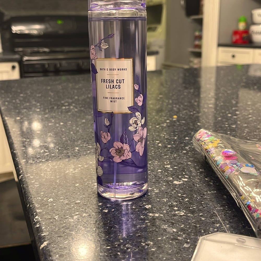 I’m selling fresh cut lilacs by bath and body works